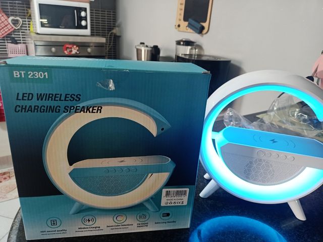 Lampada multicolore cassa bluetooth