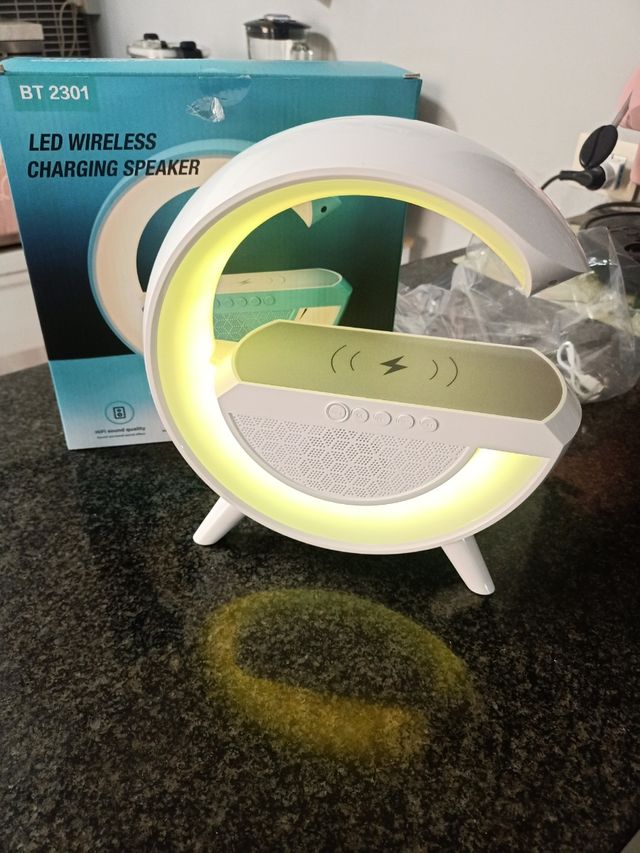 Lampada multicolore cassa bluetooth