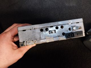 Radio antigua Ford original 1981