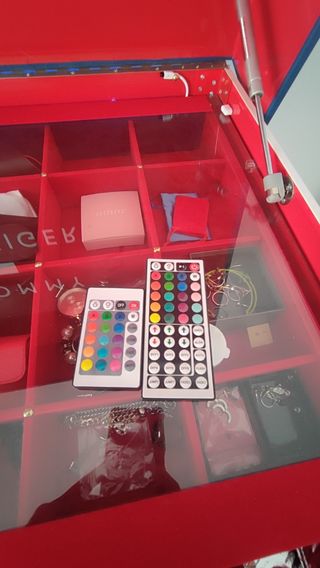 ZAPATERO Y JOYERO CON LED