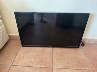 TV 32” television 32 pulgadas
