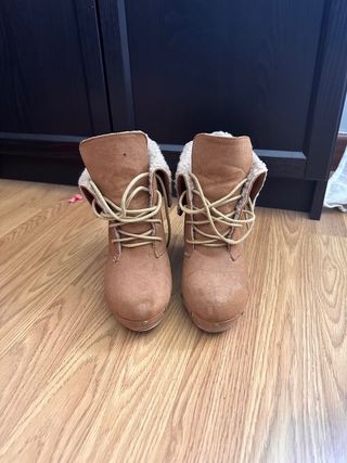Botines marrones de cuña