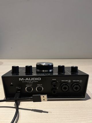 Tarjeta de sonido M-Audio M-Track 2x2M