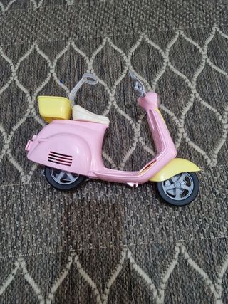Moto Barbie nueva sin caja