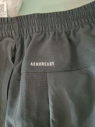 Pantalón Adidas , nuevo sin estrenar.