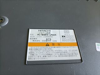 Portátil antiguo hitachi