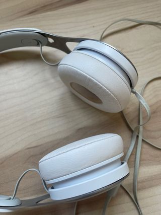 Cascos Beats con cable
