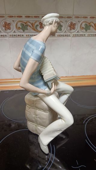 Lladro Marinero con acordeón