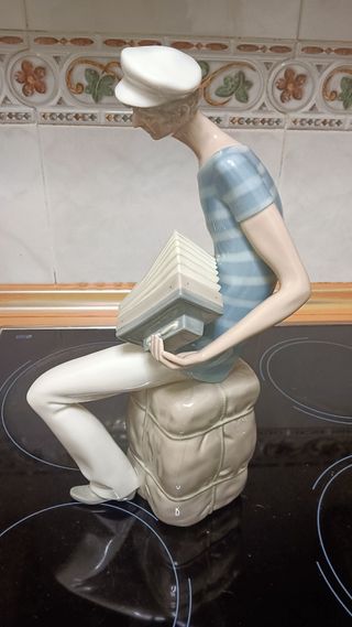 Lladro Marinero con acordeón