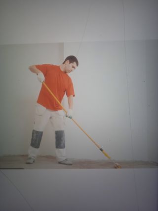 PINTOR Y PEON A VENTAJADO DE ALBAÑILERIA