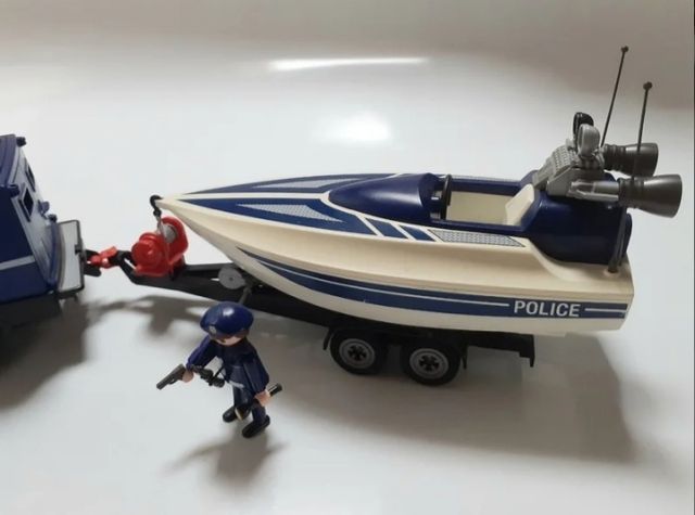 Todoterreno y lancha Playmobil