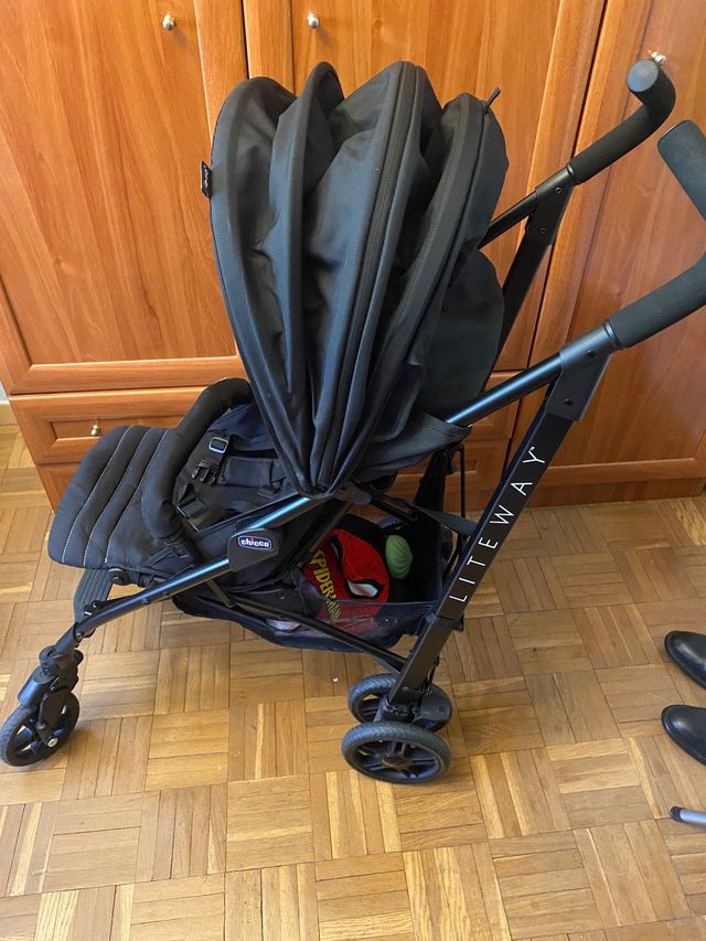 Carrito niño marca Chicco. Nuevo