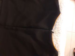 Vestido negro de Zara.