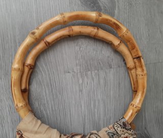 Bolso de tela estampada y asas de Bambú