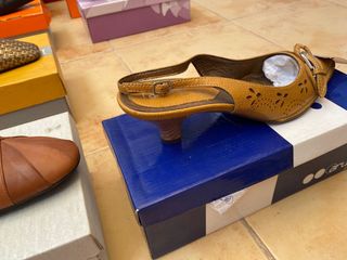 zapatos nuevos muy bonitos