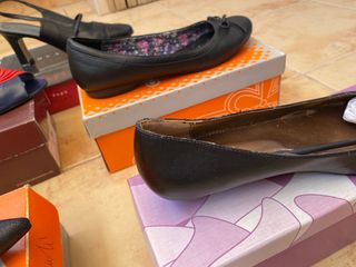 zapatos nuevos muy bonitos