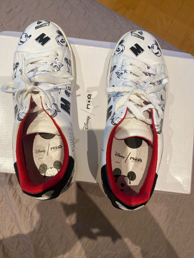 zapatos  MOA Disney