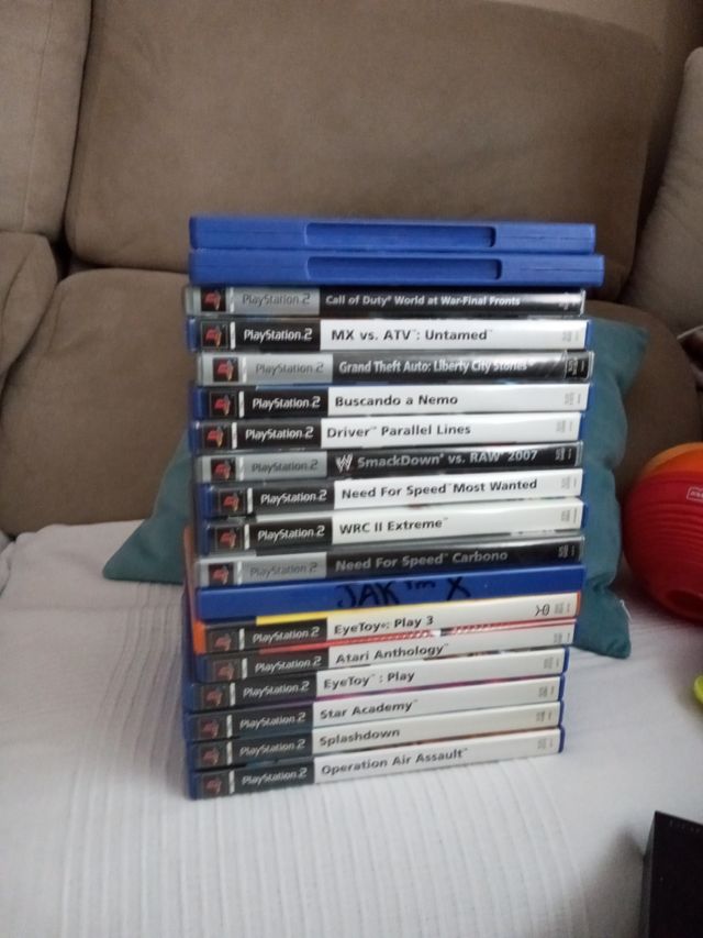 Play station 2 y juegos.