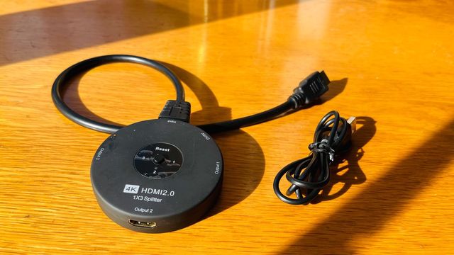 Splitter HDMI Ozvavzk 1 ingresso 3 uscite 4K 60Hz