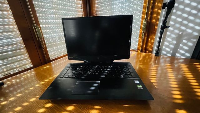 Portatile Gamer HP OMEN 17-CB0005NS