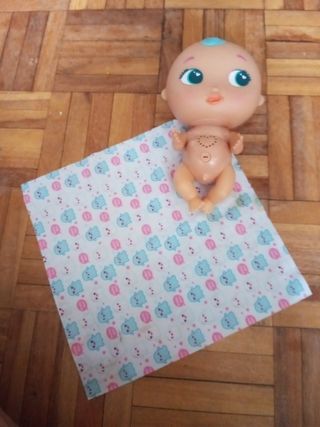 Bebé llorón chico