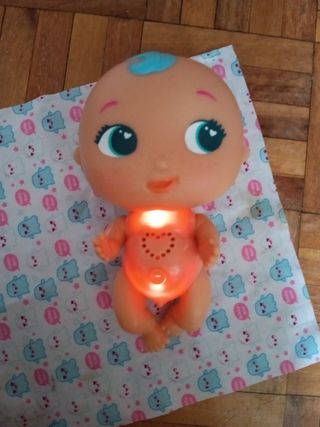Bebé llorón chico