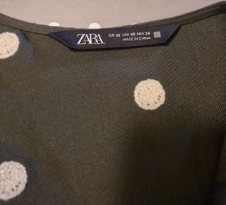 Vestido midi Zara verde