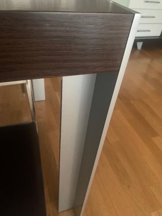 Mesa de comedor con 4 sillas