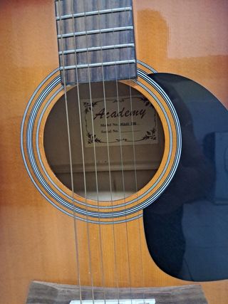 Guitarra acustica