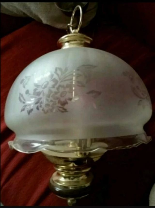 Conjunto de lámpara y focos antiguos