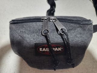 Riñoneras "EASTPAK"