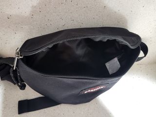 Riñoneras "EASTPAK"