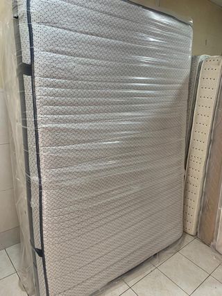 **LIQUIDACION COLCHONES SEMINUEVOS DE HOTEL **