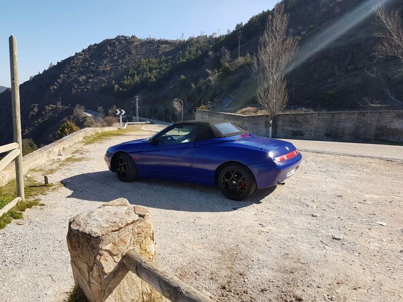Alfa Romeo Spider 916 - foto 1