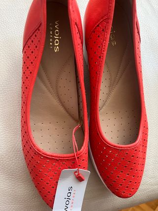 bailarina con etiqueta,