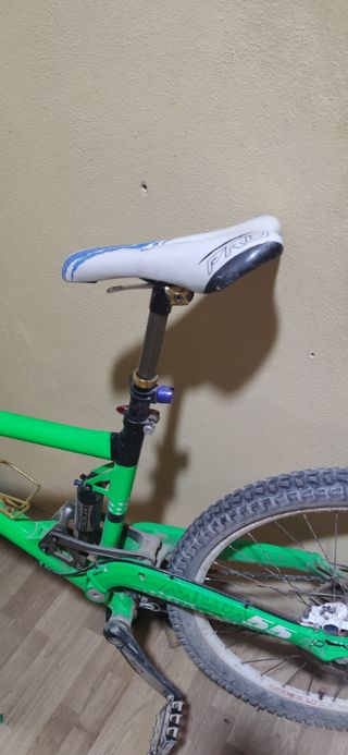 Bicicleta enduro