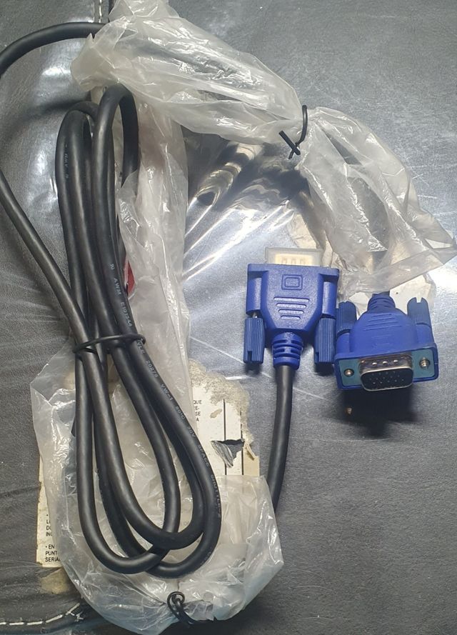 Vendo cable monitor PC VGA a VGA 1,8 m