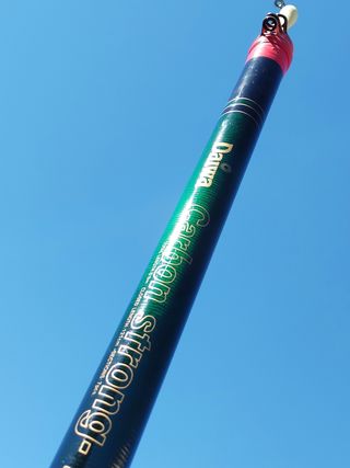Juego de caña y carrete de pesca