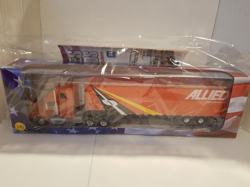 Camion Américain Altaya Freightliner FLD112 1990 Semi-remorque Fourgon échelle 1/43