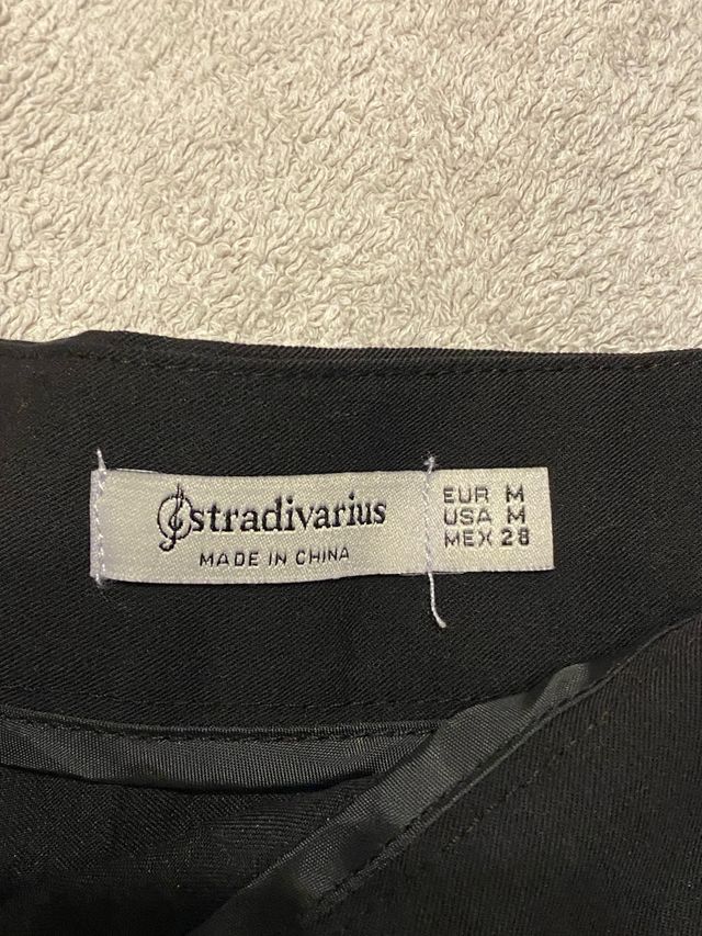 Falda plisada Stradivarius