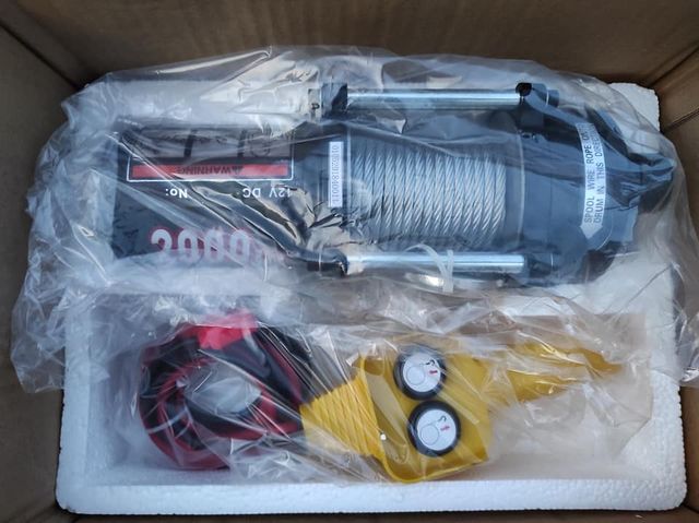 Guincho eléctrico 12V 907 Kg