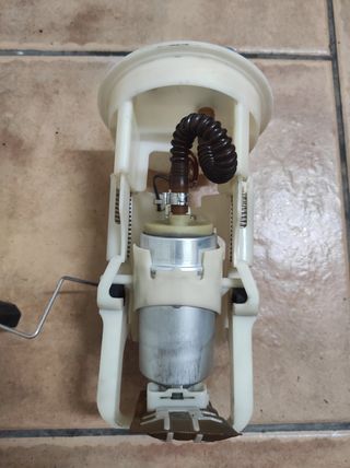 Bomba de combustible Bmw 318ci 143cv