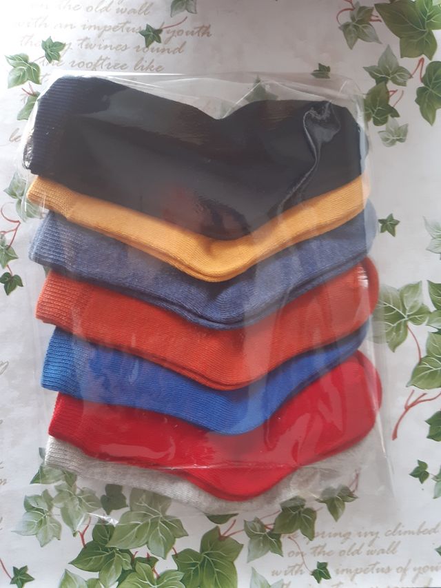 15 pares de meias novas tamanho 18/22