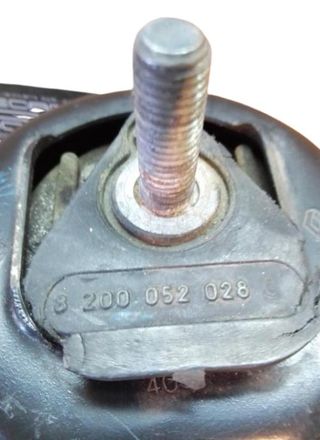 Soporte motor 8200052D28 Renault Vel Satis (2001)