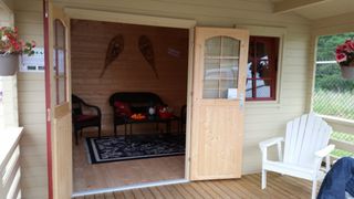 Casa de madera diáfana MONTANA 23,8m2 con porche