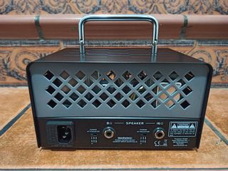 AMPLIFICADOR CABEZAL A VÁLVULAS 