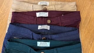 Pantalón push up Stradivarius talla 34