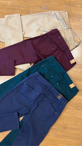 Pantalón push up Stradivarius talla 34