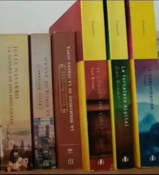 Libros de Dan Brown y Julia Navarro