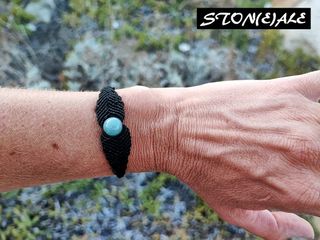 Bracciale in macrame con acquamarina